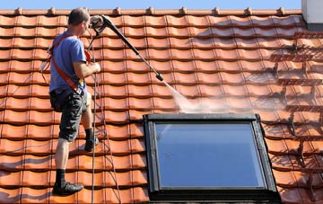 roof cleaning Latchford